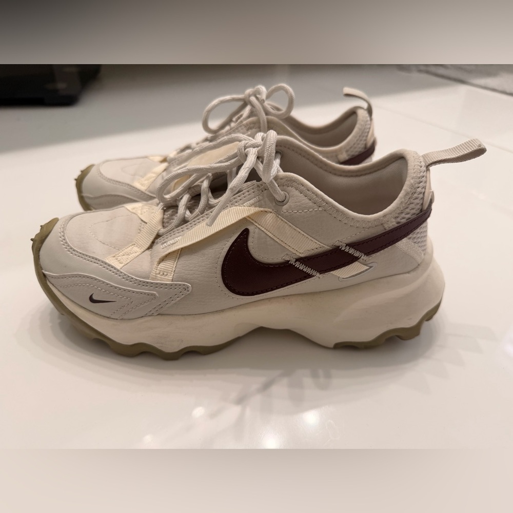 Nike TC 7900